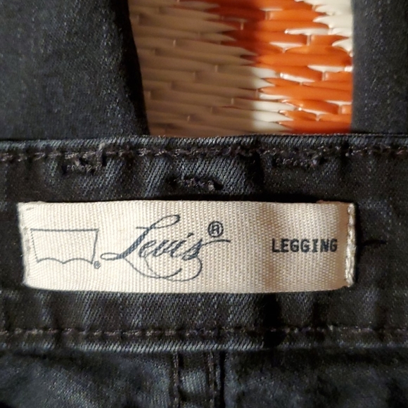 Vintage Levi's  Women's Legging Jean's ,Black - Picture 2 of 8